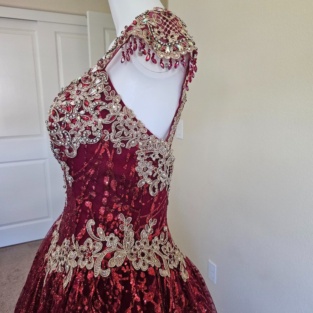 DREAM QUEEN USA Beautiful Red Voluminous Sequin Dress - Picture 4 of 13